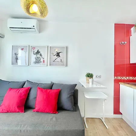 Apartment Lafrenchtouch - Coqueto Apartamento Con Terraza
